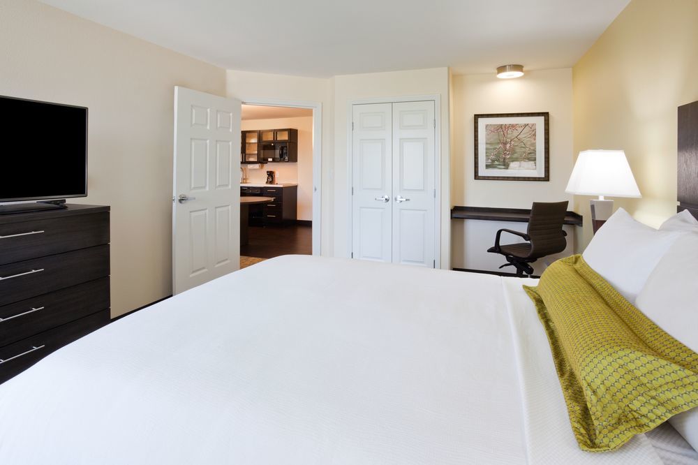 Candlewood Suites Longmont - Boulder Area By Ihg Екстериор снимка